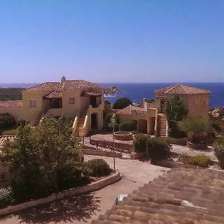 Calarossa Village Semesteranläggning (resort) 2*