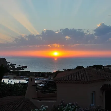 Calarossa Village