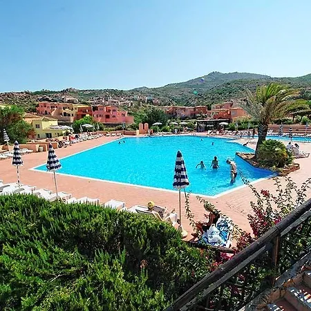 Resort Calarossa Village 2*