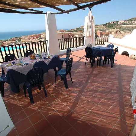 Calarossa Village