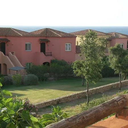 Resort Calarossa Village 2*