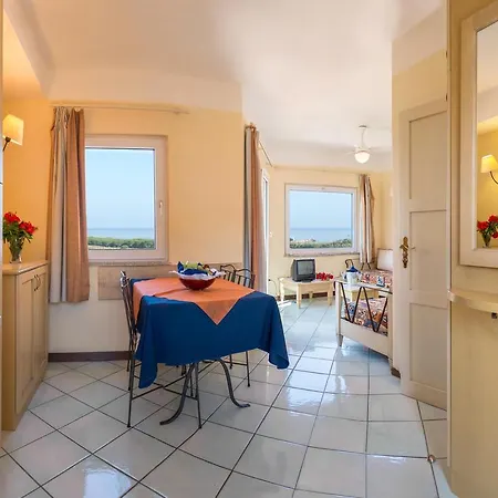 Rezort Calarossa Village 2*